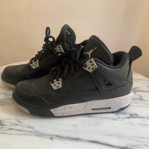 Nike Air Jordan 4  oreo  black size 6Y